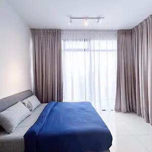 2br Luxury #rooftoppool #beacon George Town